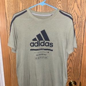 Men’s medium adidas tee